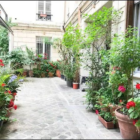 372 Saulnier 2 - Superbe A Apartment Paris